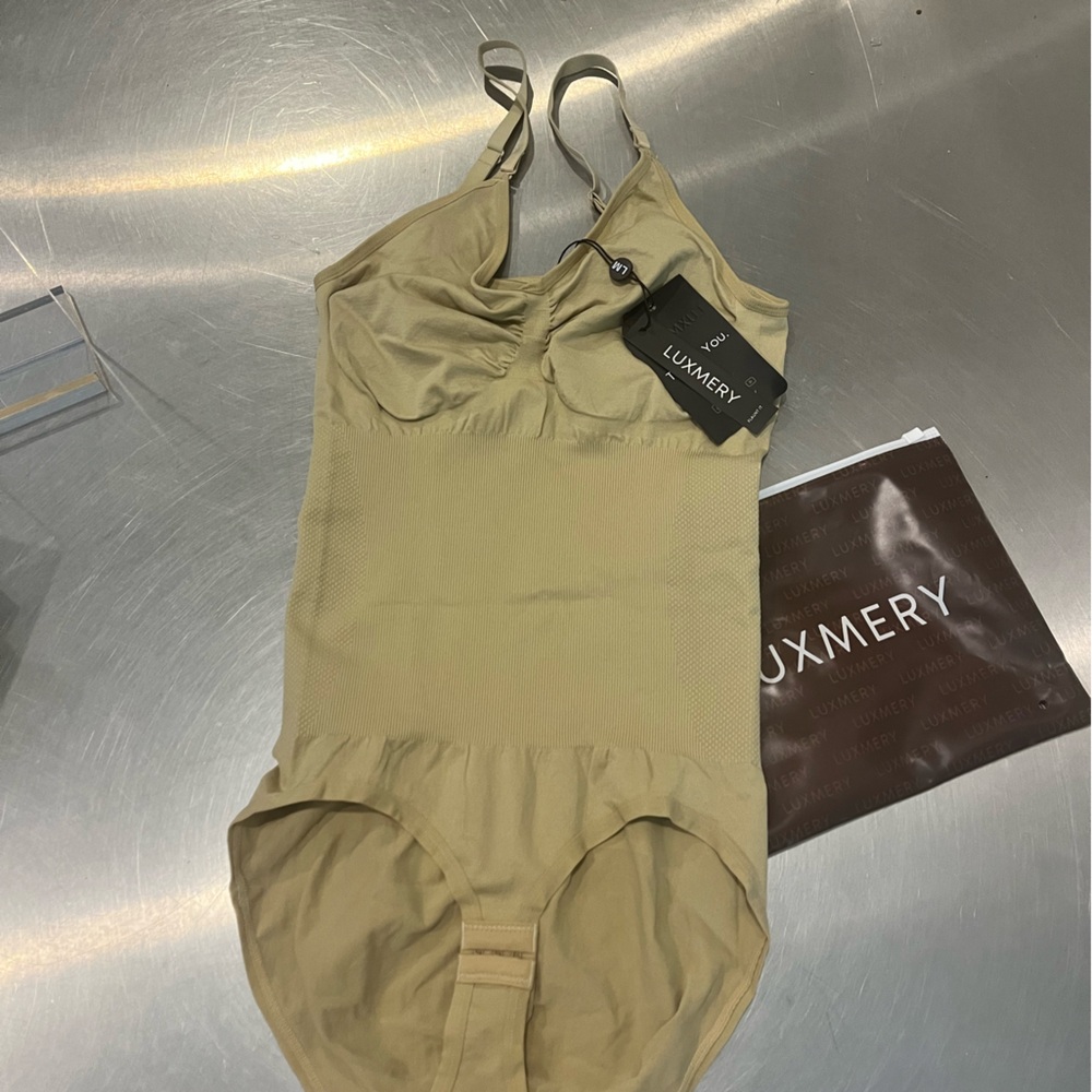 LUXMERY Beige Bodysuit large New w/tags